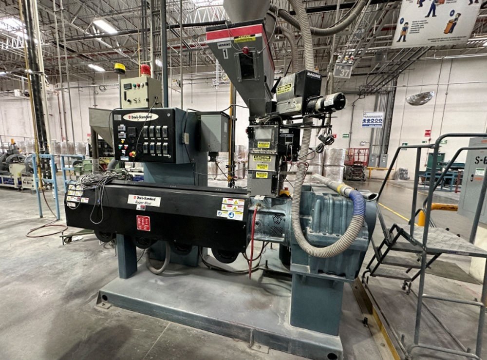 Davis Standard, Super Blue, 2013, 3.5" Extruder, 24:1 L/D, 75 HP