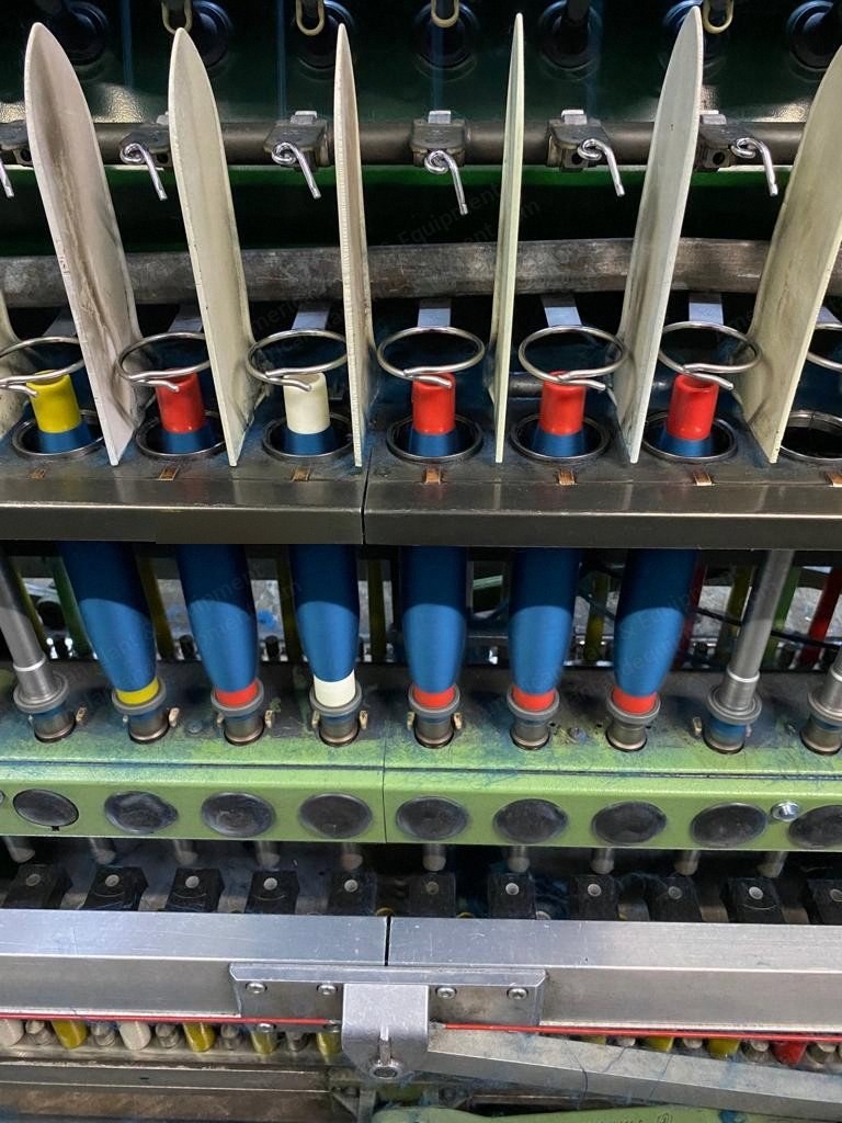 Zinser, 421E, 1995, Worsted Ring Spinning Machine, 1100 Spindles, Gauge 75mm, Ring Diameter 50mm