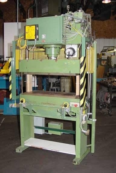 35 Ton 2-Post Down-Acting Press, 940x350mm, 4kW