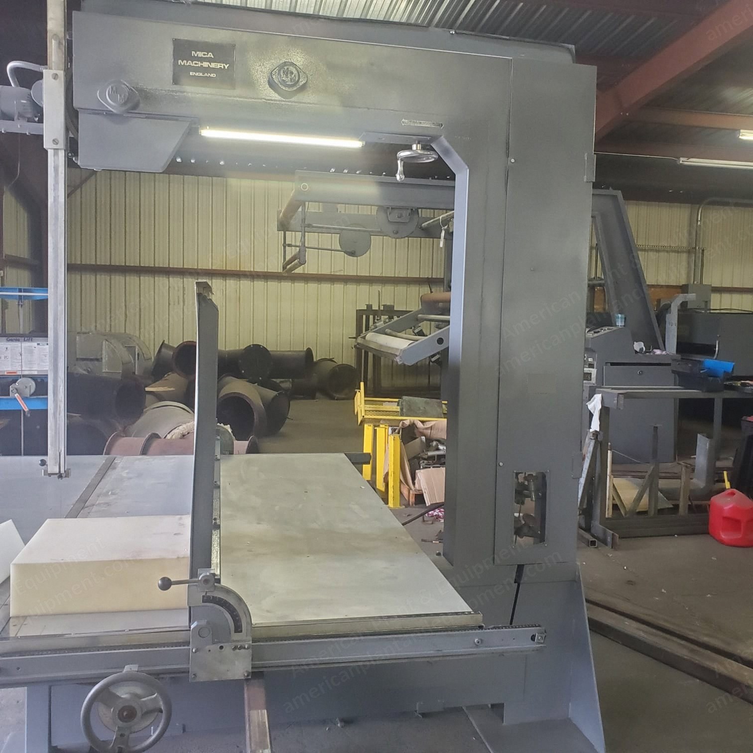Mica, VCM-1048-E, Vertical Foam Cutting Machine, 50 inch Bun Height, 90 inch Table Width