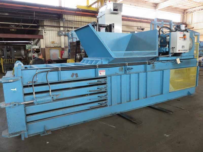 Summit Equipment, E9-7X, 2013, Overhead Feed Closed Door Baler, 40HP, 42x42x72 Inch Bale Size