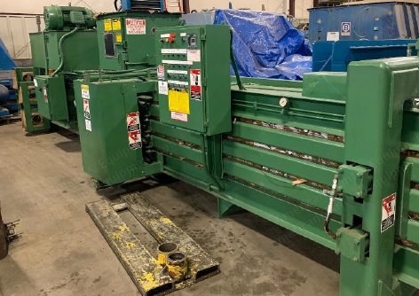 International Baler Corporation, 2828-30, 1998, Horizontal Baler, 28x32xVariable Bale Size, 30 HP, Automatic Tie