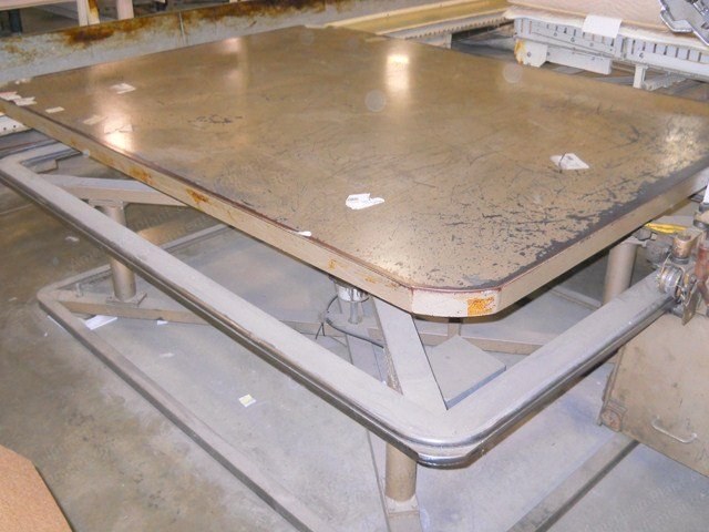 James Cash, Model 100 SNM, Tape Edge Machine, 60x80 inch Table, Singer 300W Sew Head