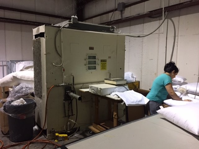 Ormont, Double Nozzle Pillow Filling Machine, 87x48x96 Inches