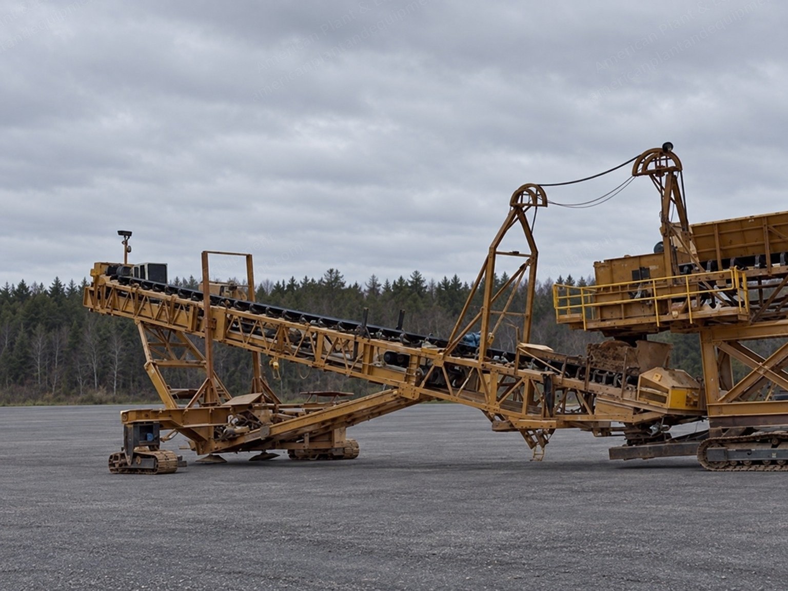 TNT, Heap Leach Mobile Stacking Conveyor System, 36 in (914 mm) Wide, 2,374 ft Overland Tripper, Portable Conveyors and Telescoping Radial Stacker, 810 t/h