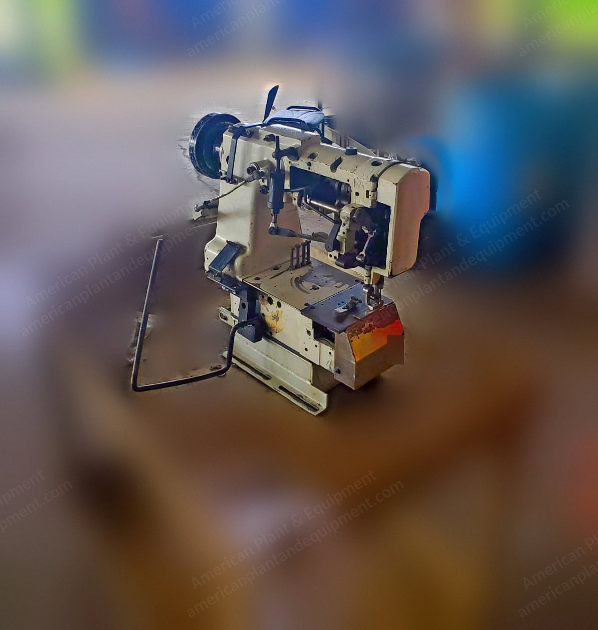 Singer, 300U, Sewing Head, Rebuilt, For James Cash Style Tape Edge Machines