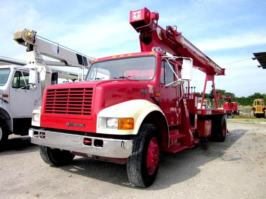Terex, BT3063, 1999, 15 Ton Capacity, 63 ft Boom, IHC 4700 Truck