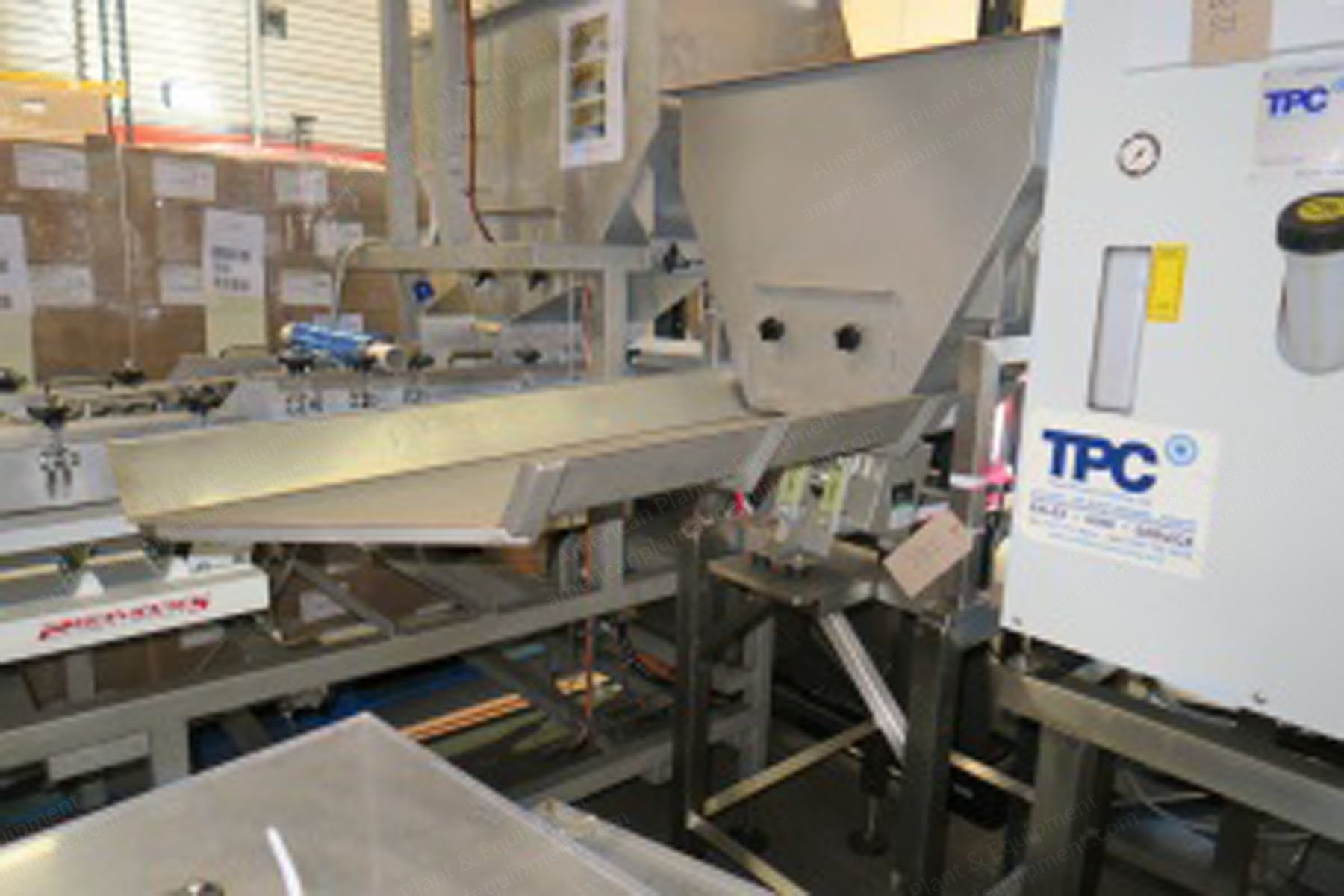 Syntron, RF2 Vibratory Product Feeder, Sprinkle Coater for Pralines