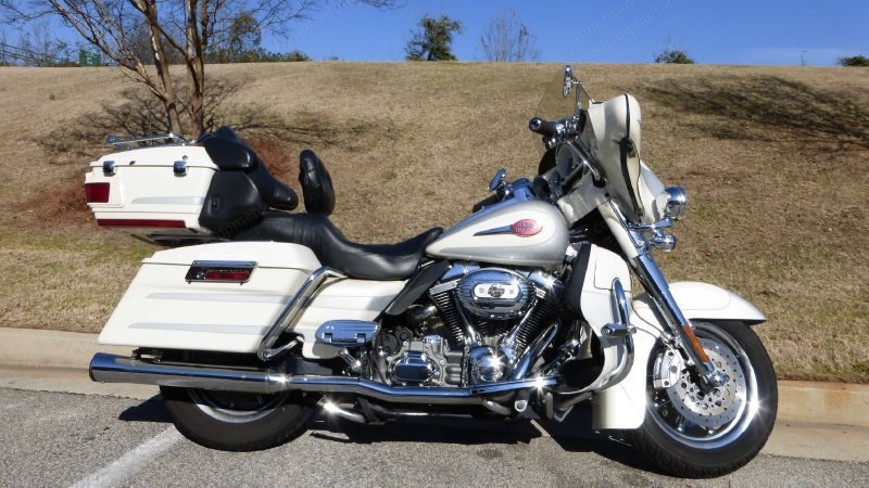 Harley-Davidson, CVO Ultra Classic, 2008, 1802cc, 6-Speed, 91209 Miles