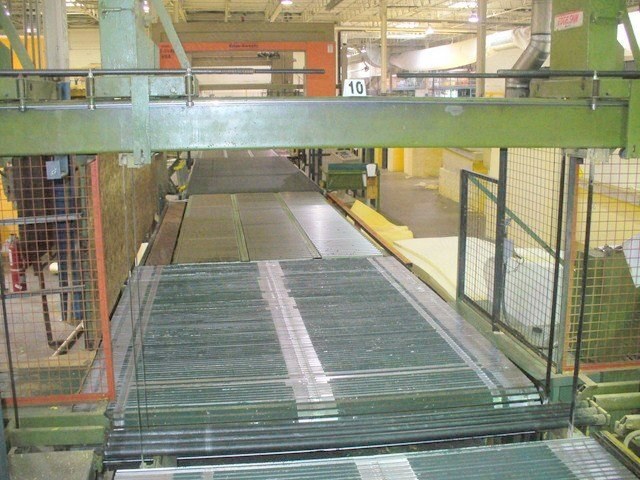 Edgesaw, 90, 87 inch (2210mm) Working Width, 52 inch (1320mm) Cutting Height, 4 Vertical Blades