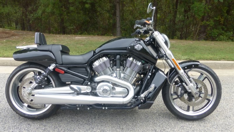 Harley-Davidson, V-Rod Muscle VRSC, 2011, 1250cc, 122 HP, Vivid Black, 3943 Miles