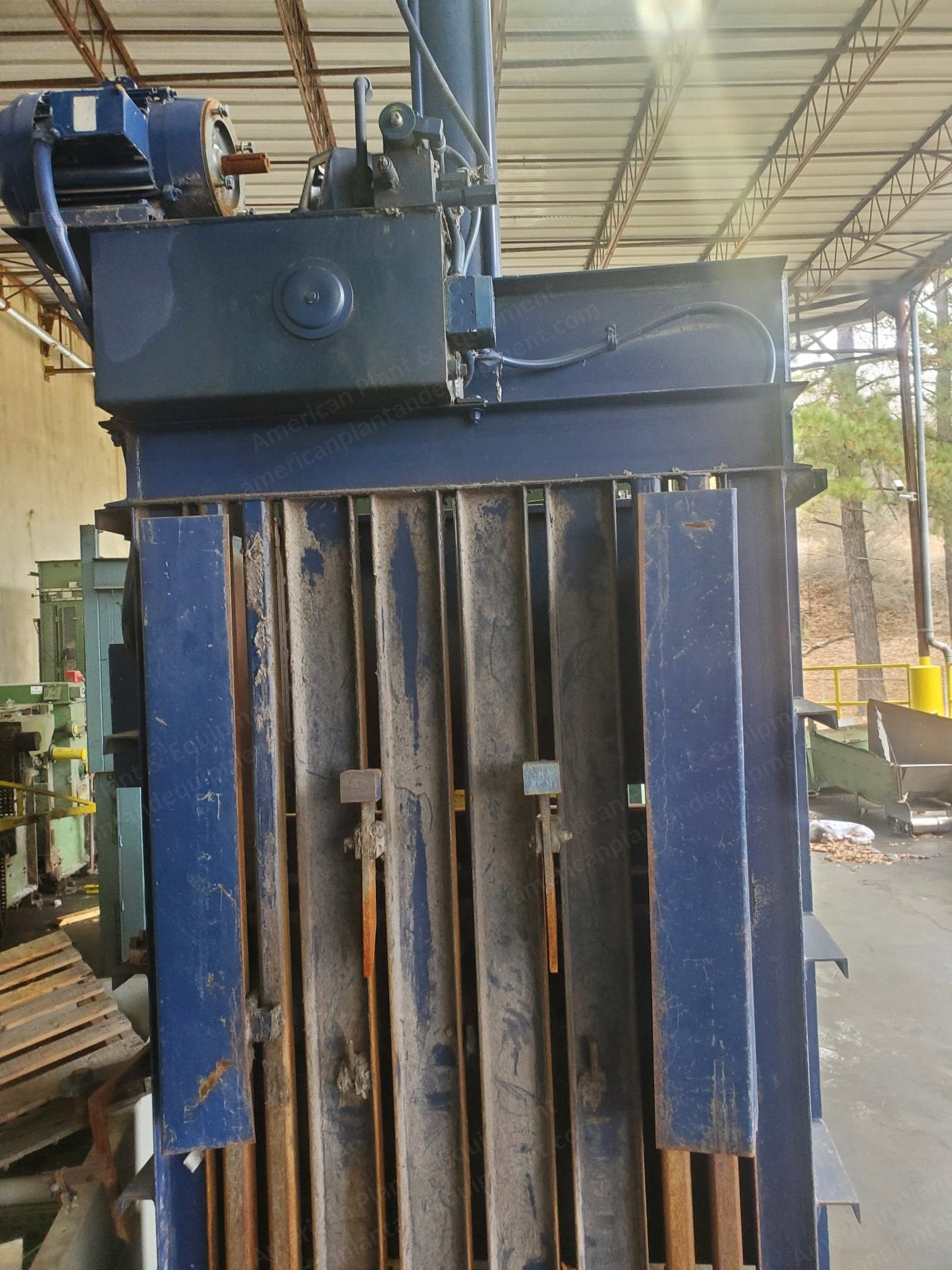 Max-Pak, Vertical Baler