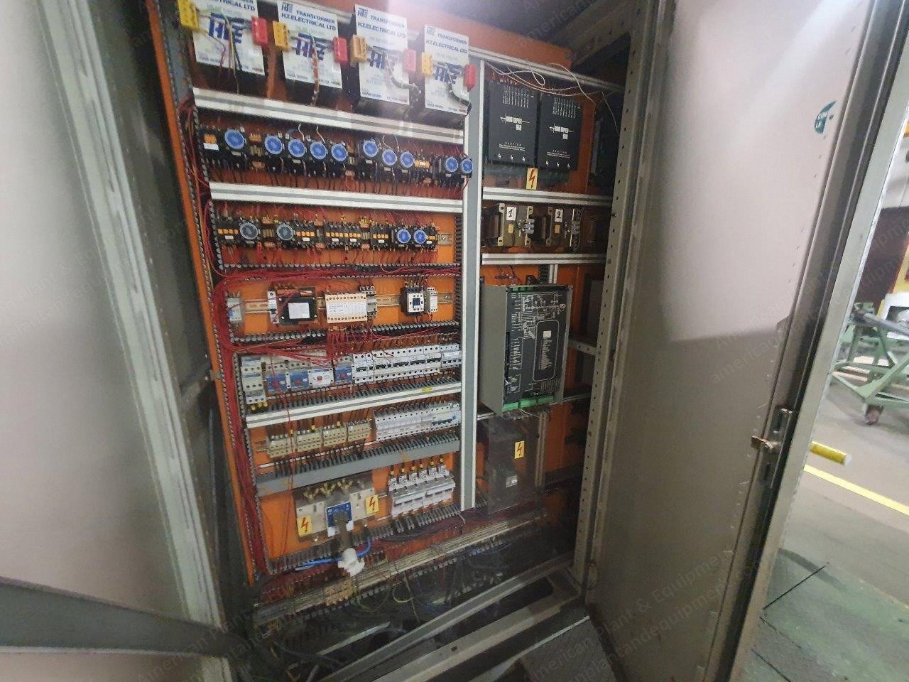 Dusenbery, 1990, Slitter Rewinder, 2600mm Width, Hot Needle Perforation Unit