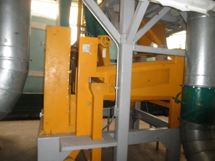 Talleres Belgrano, TB-76, 2006, 60x36 Inch Bed, 1.1 kW, Dehuller Screen
