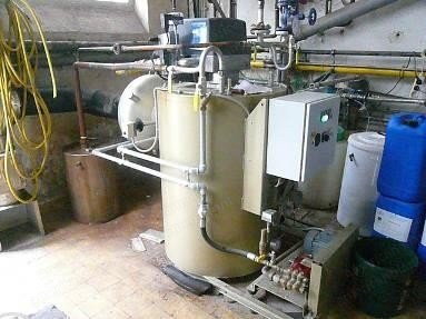 Pub Brewery, 20 hl, 1994, 5 CCTs 40 hl, 6 Dispensing Tanks 10 hl