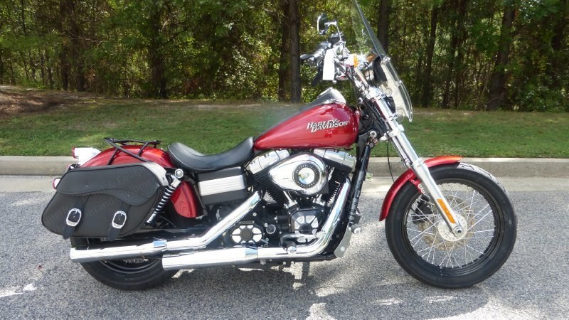Harley-Davidson, Street Bob Dyna Glide, 2012, 1584cc, 15130 Miles, Ember Red Sunglo