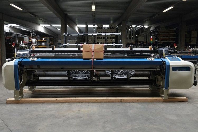Picanol, OmniplusSummum-F-4-P-400, 2015, 4000mm Working Width, 4 Colors, Staubli 1781A Cam Motion