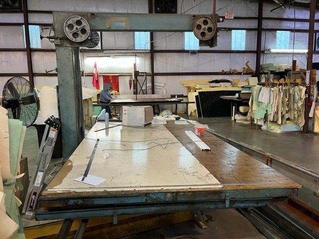 Edge Sweets, EL-3, Vertical Foam Cutting Machine, 50in Cut Height, 66in Inside Cut, 48in Outside Cut