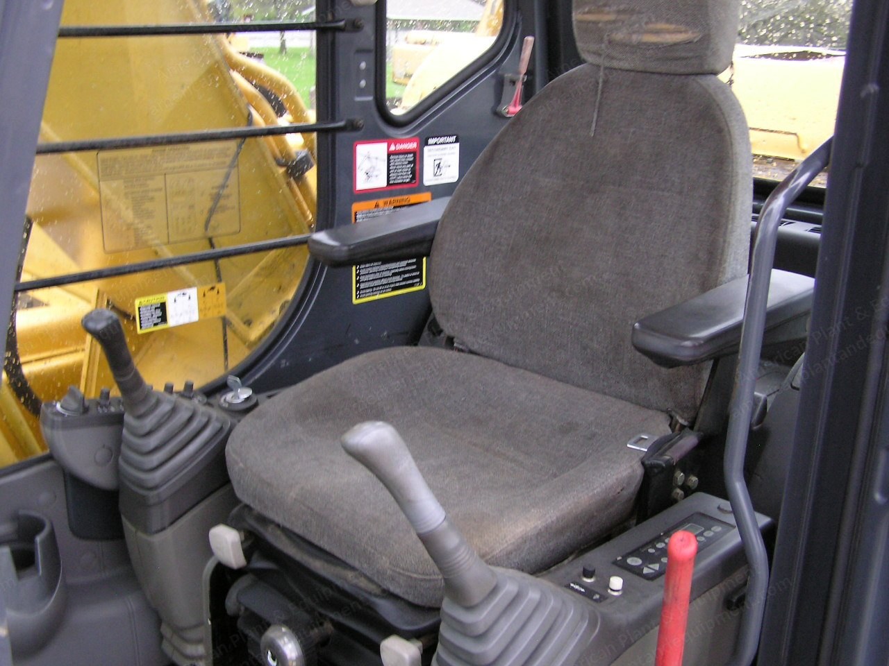 John Deere, 200C LC, 2005, Hydraulic Excavator, 9ft 7in Stick, 60in Heavy Duty Bucket