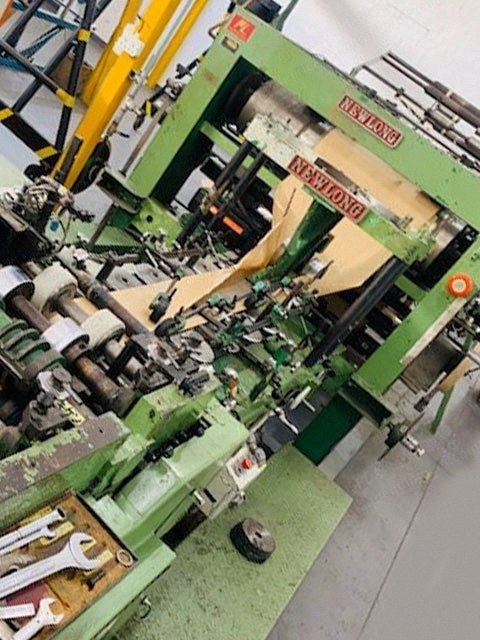 Newlong, 117T+506TH, 1980, Reel Fed Paper Bag-Making Machine, Width 220mm to 320mm, with Inline Flat Handles Unit
