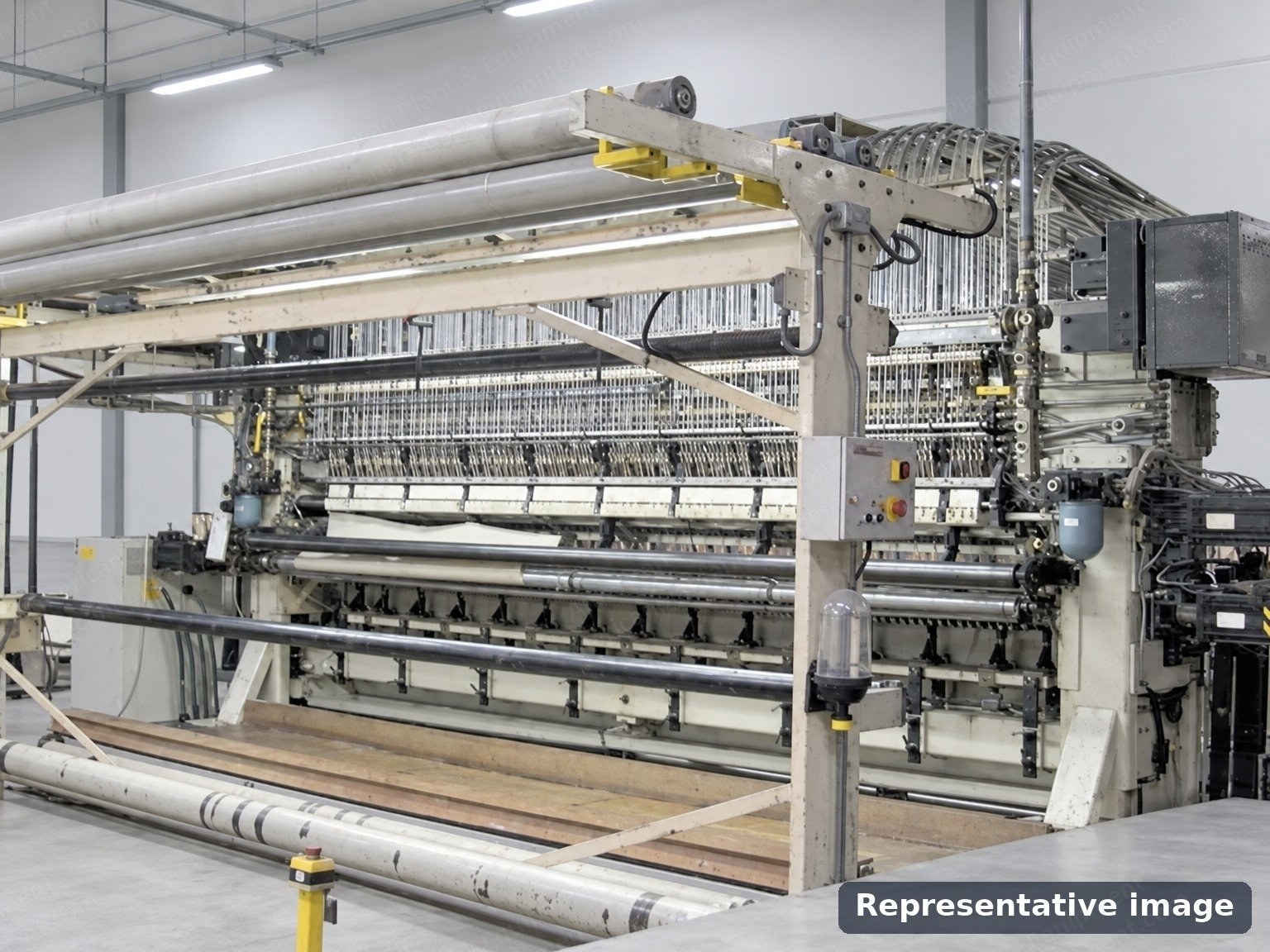 Cobble TMS, ST Series, Tufting Machine, 1/10 in Gauge, Staggered Loop Pile, 2.2 m Width