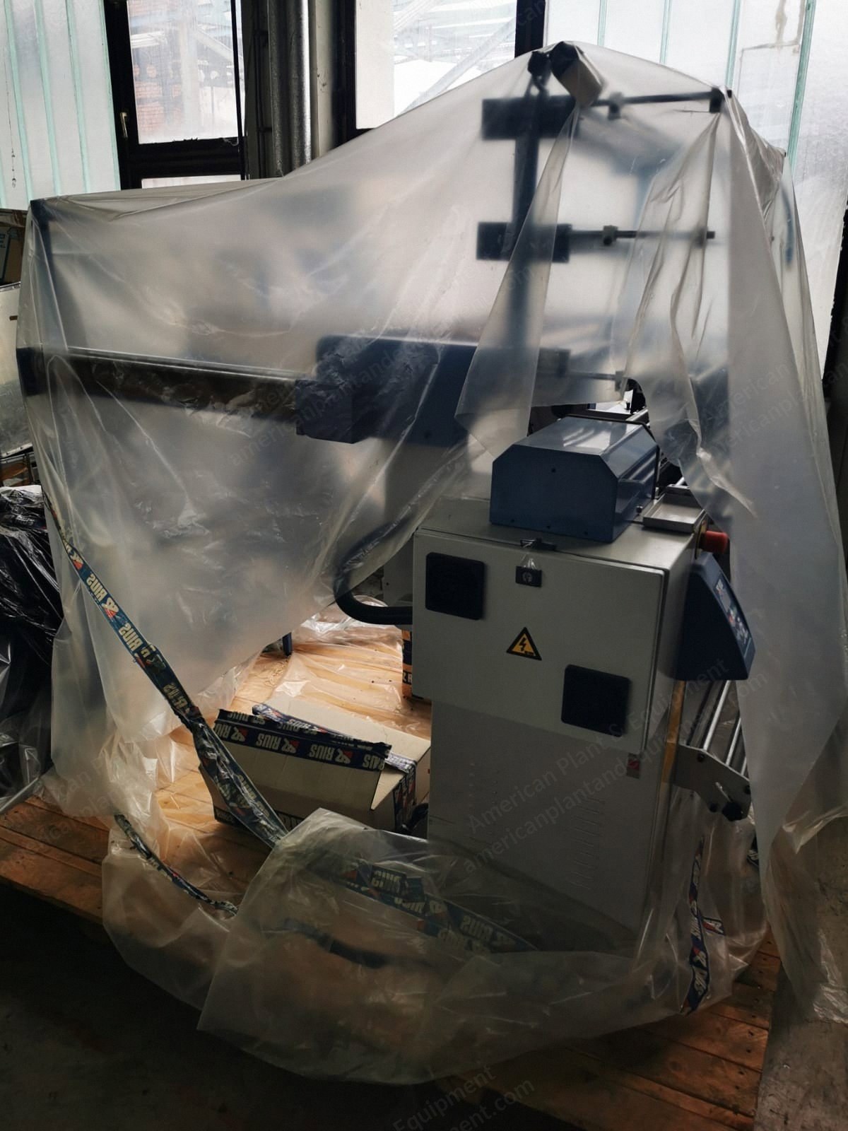 Rius, Diana 608 B-8-15, 2022, Crochet Knitting Machine, Gauge 15, 600mm Working Width, 8 Pattern Bars