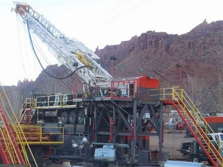Camara Rig, C500, 2008, 110' x 300,000 lbs. Derrick, 525 HP, 150 Ton Capacity