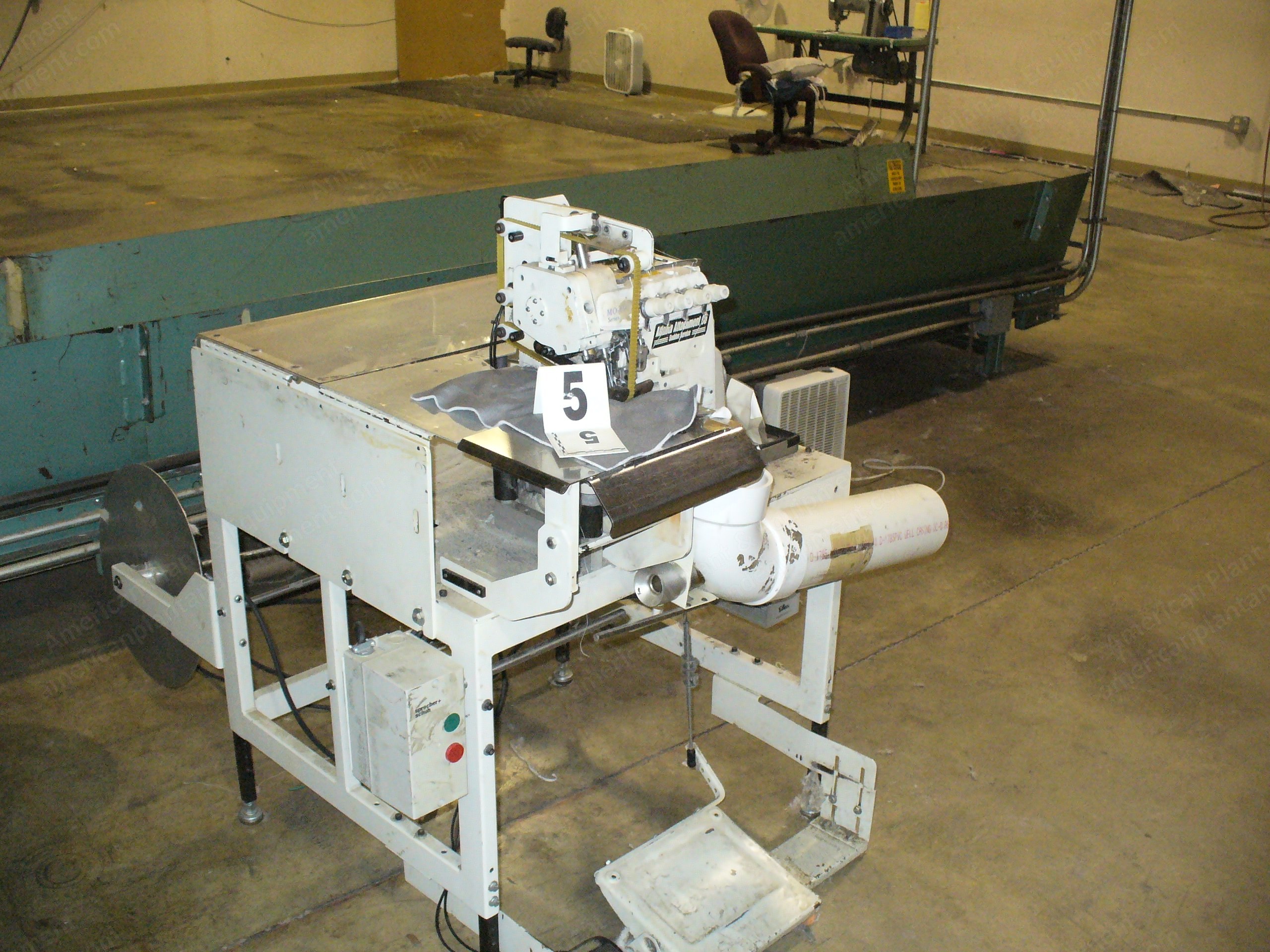 Atlanta Attachment, MO-6916 G, Serger Flanger, 4 Yarn Positions