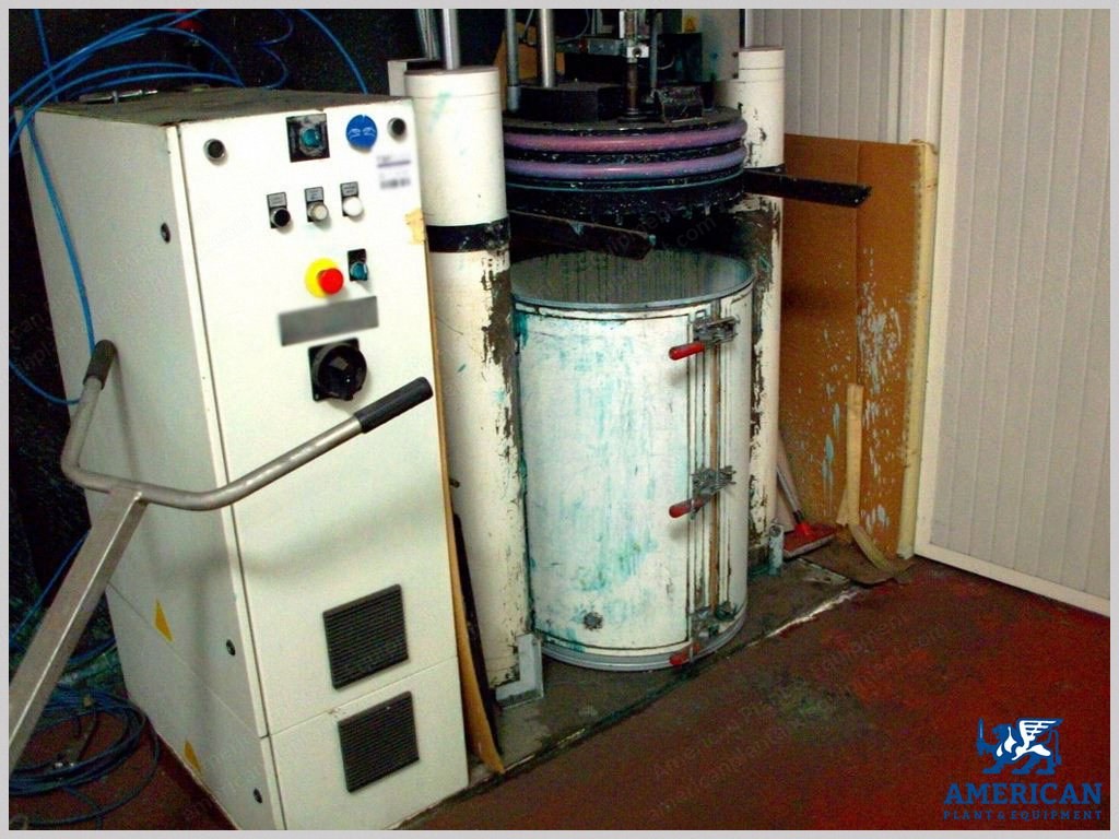 Nordson Hotmelt Machine, 1800mm, 2004