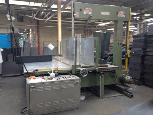 Fecken & Kirfel, Vertical Saw, 1982, 99 inch Max Cut, Automatic