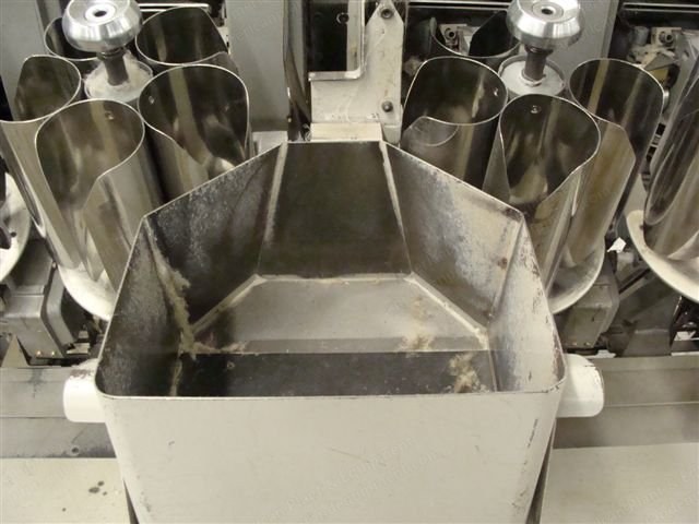 Murata, 1996, 60 Spindles, Double Doffer 7D3, Overhead Cleaner