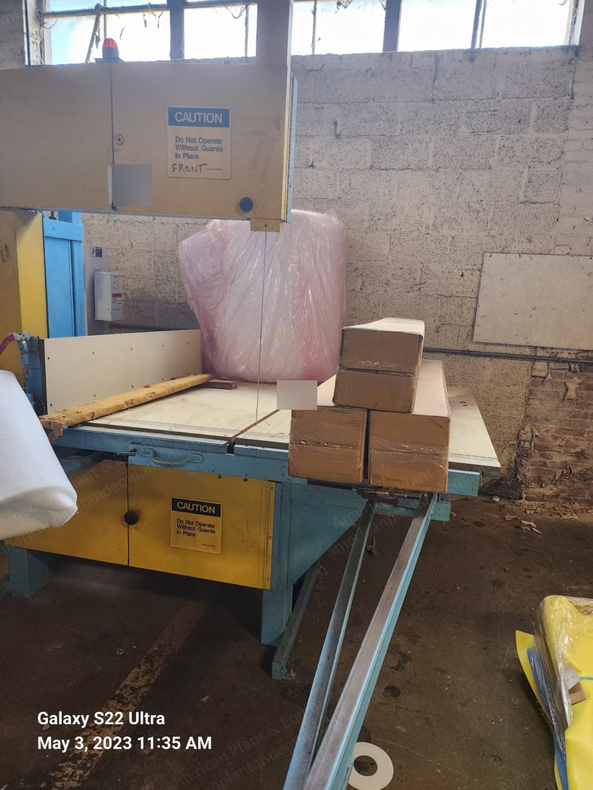 Tru Cut, Small Bun Vertical Foam Cutter, 72 inch Wide Table, 31 inch Max Bun Height, 3 HP