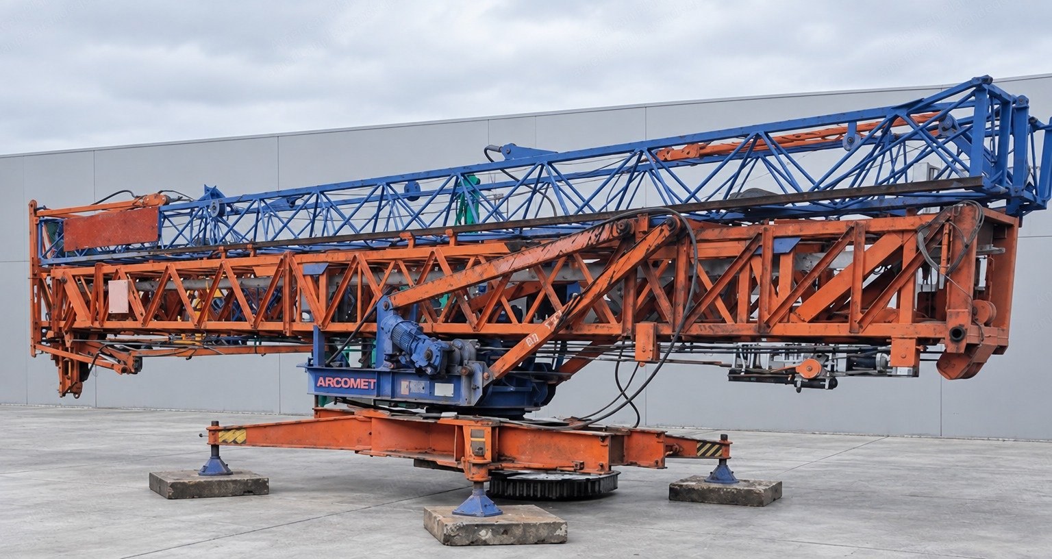 Arcomet, A42, 2008, Self-Erecting Tower Crane, 42 m Jib, 4,000 kg