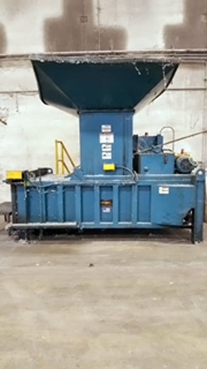 Next Gen, Horizontal Baler, 2 Cylinder, Closed Hydraulic Door, 2009