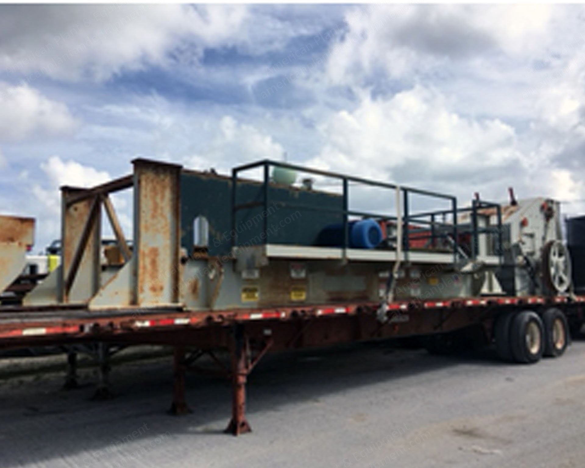 Lippmann, 5165LS, 2005, 51x65 Size, 300 HP Motor, 230 to 365 STPH