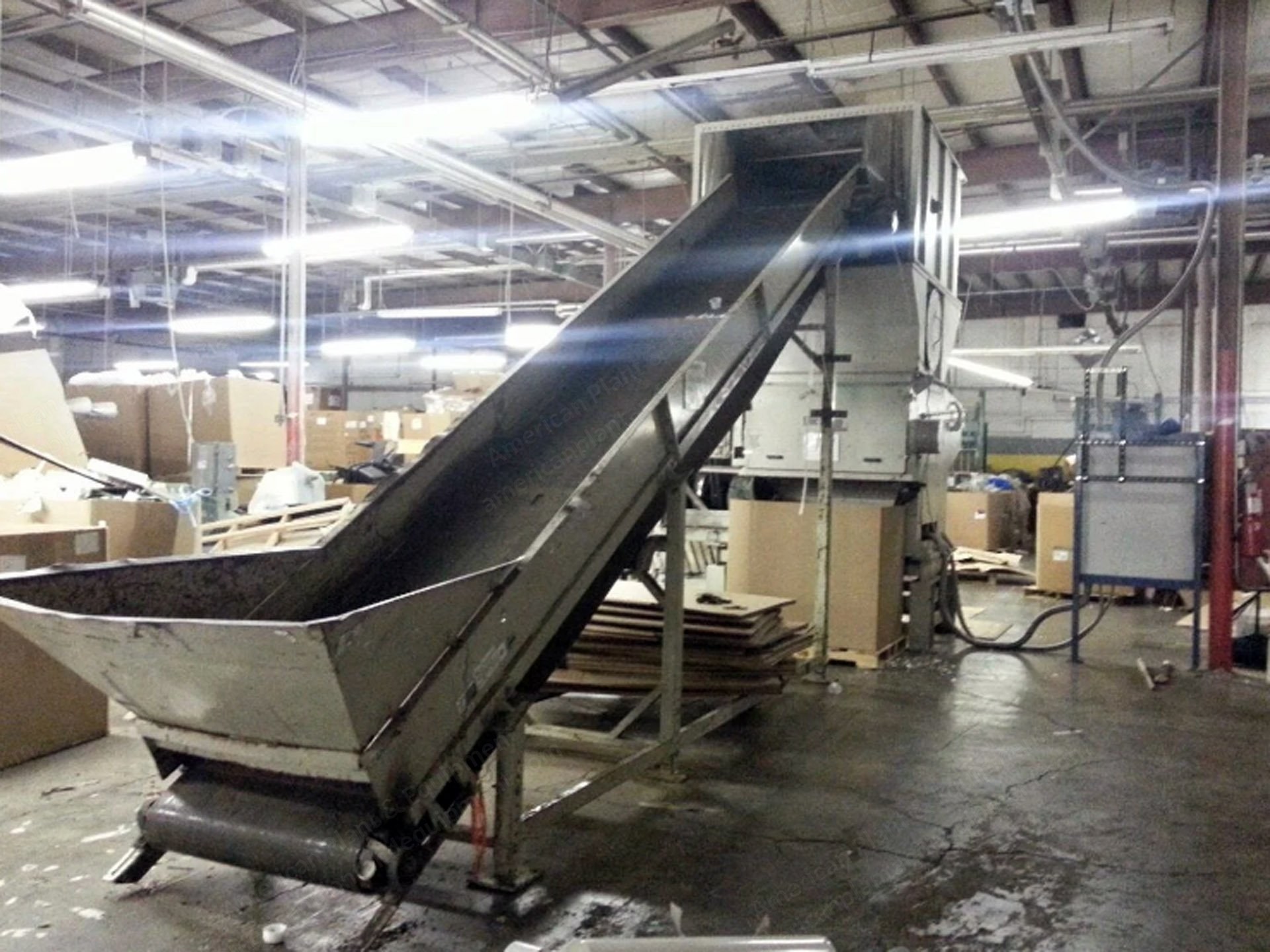 Vecoplan, RG52/100 SWU Short, 2006, 52" Width, 100 HP, 15" Rotor, with Conveyors