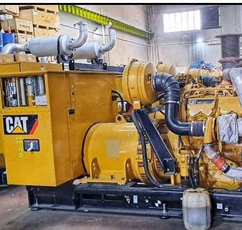 Caterpillar, 1100F, 2013, 880kW, 1100 kVA, 50Hz, 400/231V