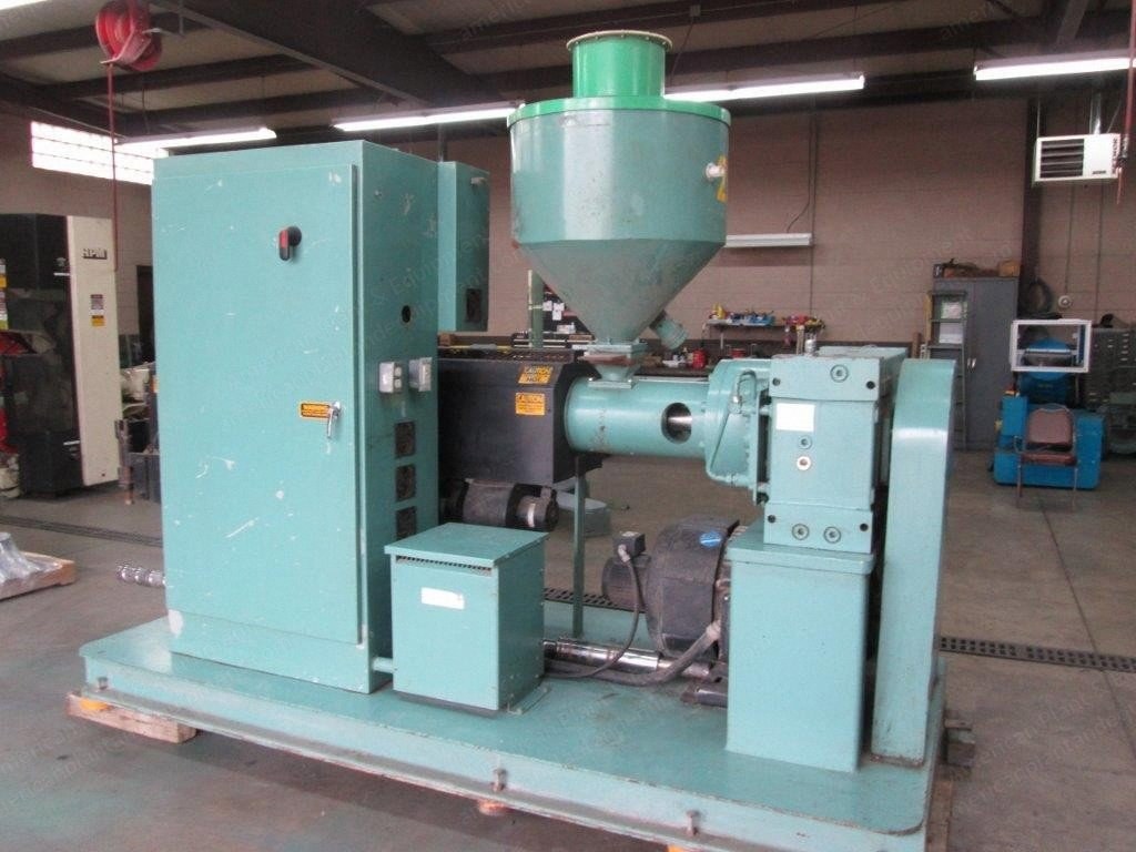 Polytruder, 3.5 Inch, 24:1 L/D, Air Cooled Extruder, 75 HP