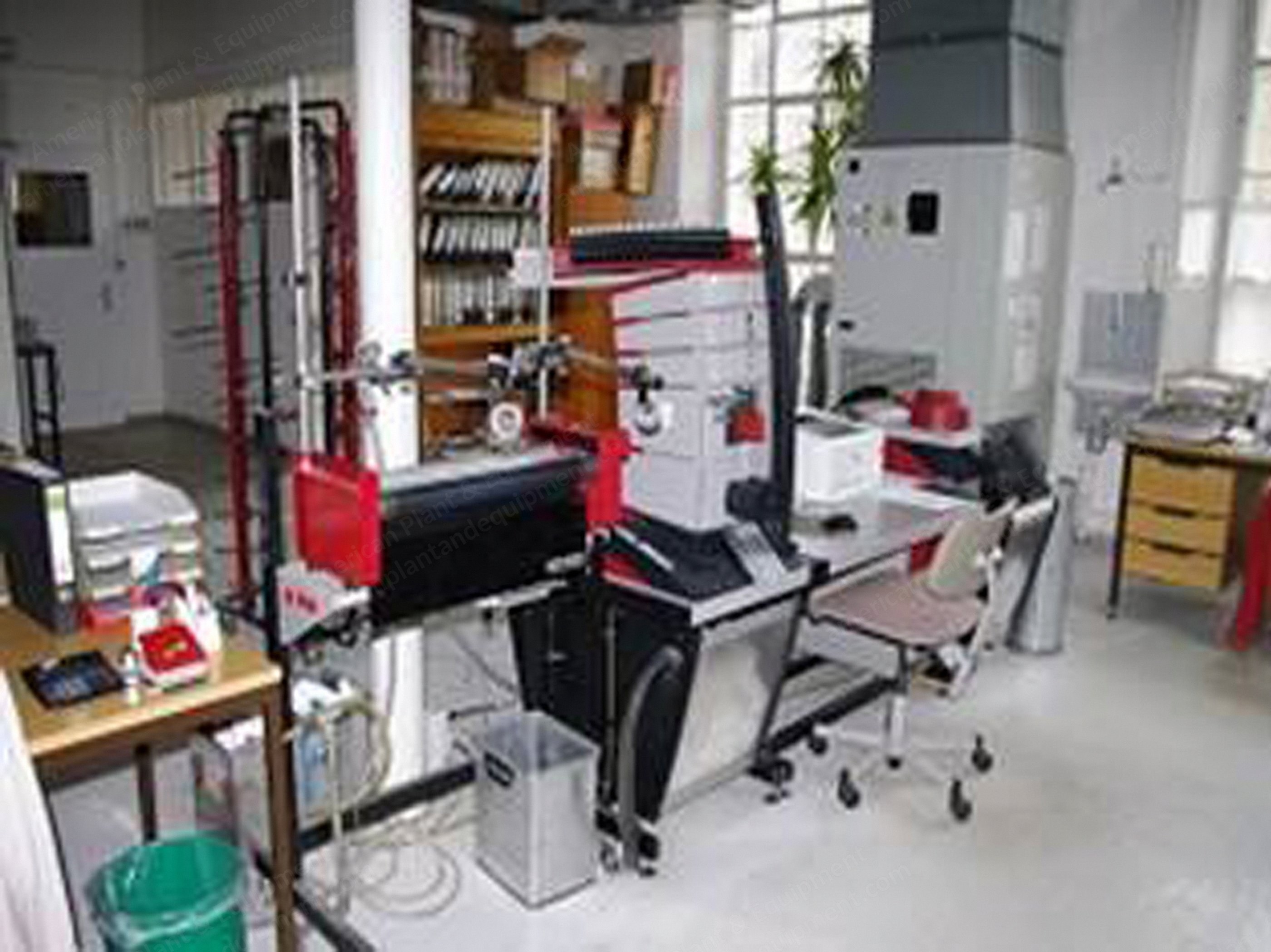 Uster, Tester 4, 2002, Automatic Yarn Feeder, with Tensorapid 3 Model 500N