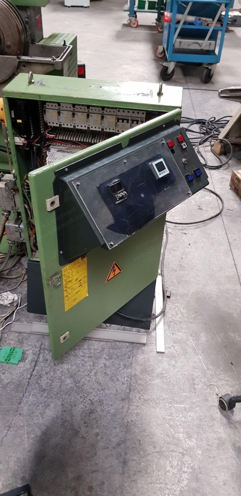 Karl Mayer, HKS-3, Tricot Knitting Machine, Width 170", Gauge 28