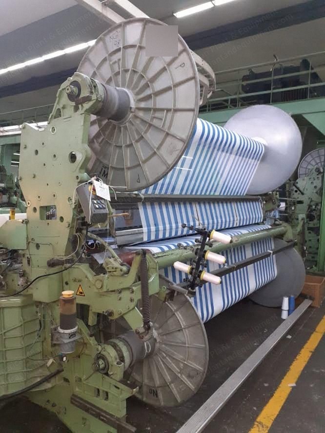 Dornier, 2004, Terry Airjet Loom, 3000mm, Staubli Electronic Dobby, 12 Frames
