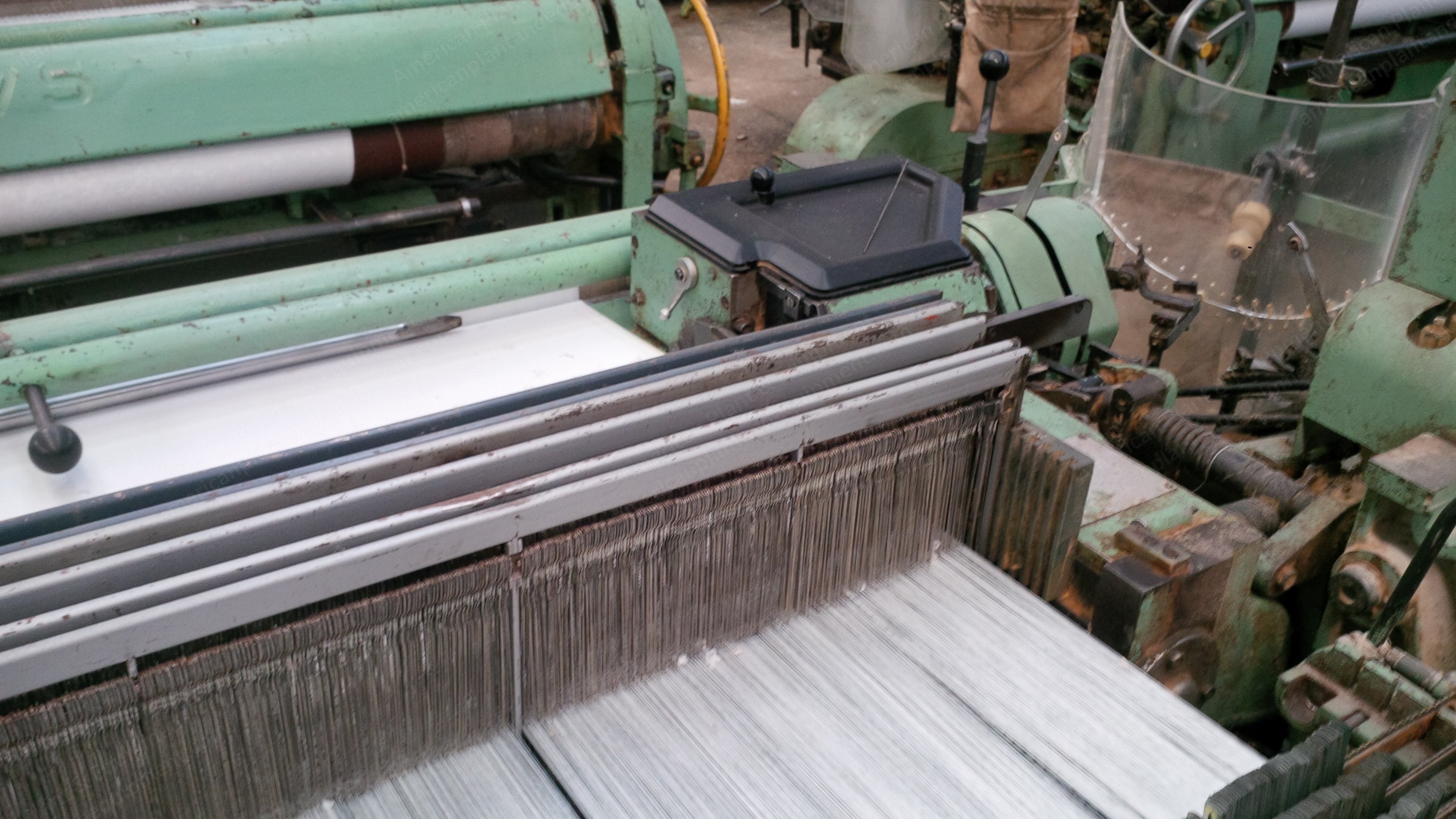 Sulzer, STB-175, 175cm Working Width, Single Color, Projectile Looms