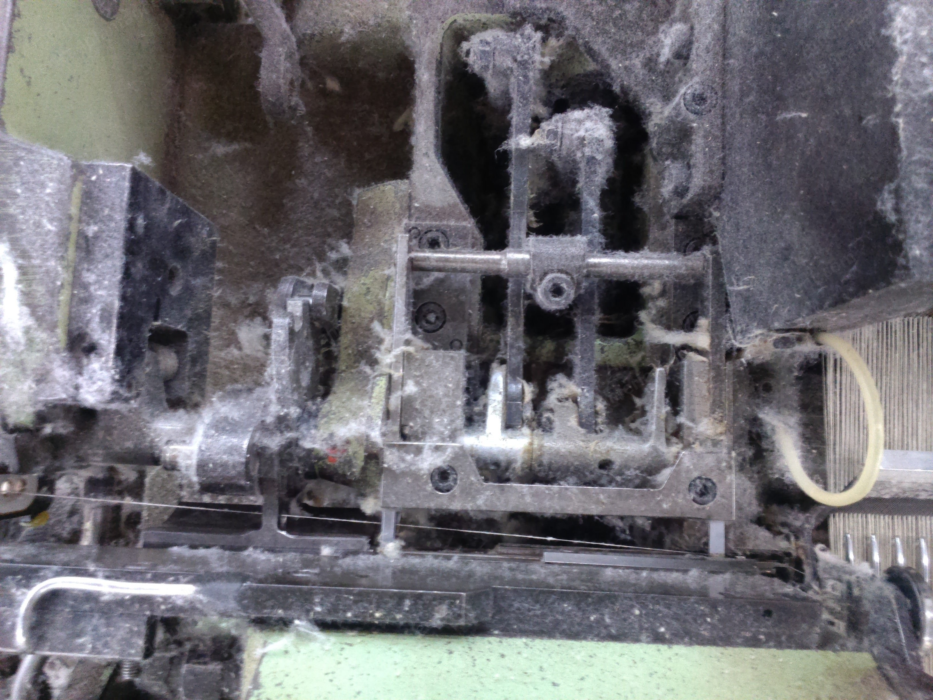 Sulzer, PU, 3300mm Width, Cam and Dobby, 1 Color, Projectile Weaving Machine