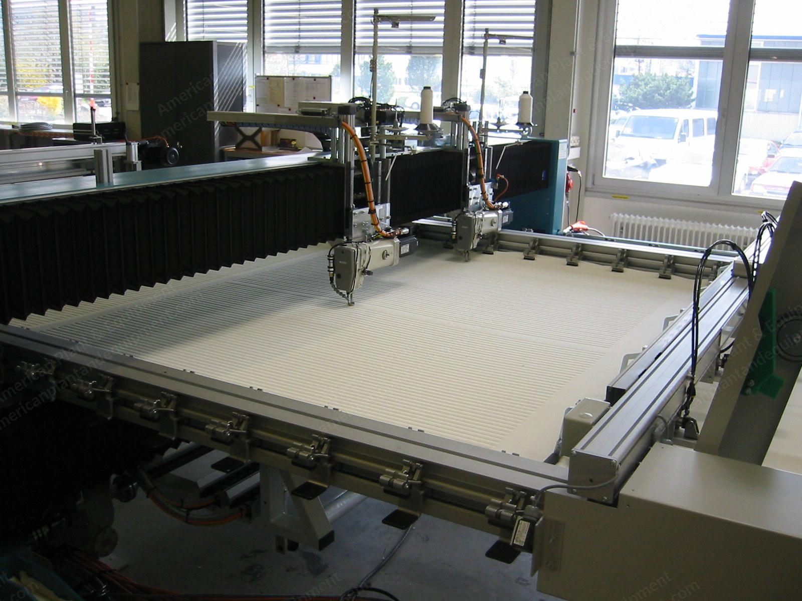 Hauser, SNA 3260, 2006, 2 Head Panel Quilter, 2770x2770mm Sewing Area, 2 Pfaff Heads
