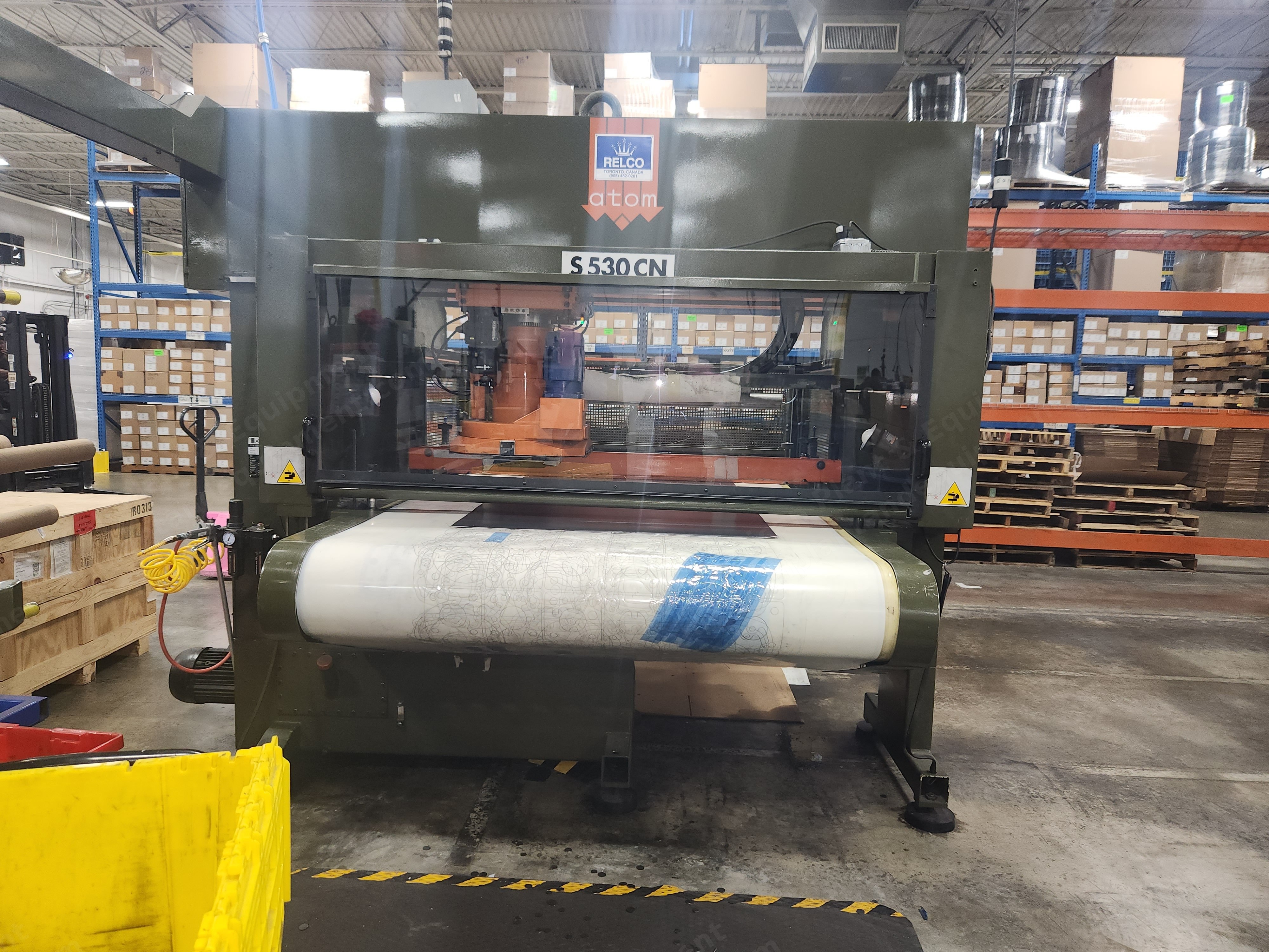 Atom, S-530-CN-BP, 1999, 25 Ton, 61 Inch Belt Width, Traveling Head Die Cutter