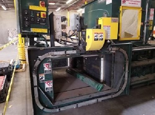 International, 2 Ram Horizontal Baler, 75 HP, 9 inch Main Cylinder, 45x58 inch Opening