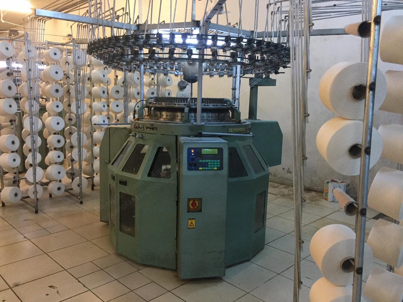 Monarch, VXC-ZDF4, 2003/2004, 30" Diameter, 20 Gauge, 90 Feeds, Fleece Knitting Machine
