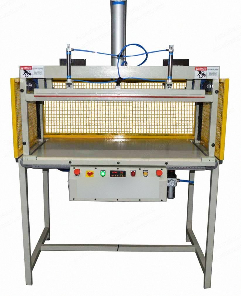 NovaStar, PQ135, Vacuum Packing Machine for Pillows, 24x30 inch Sealing, 180 pcs/hr