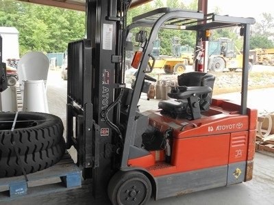 Toyota, 7FBEU20, 2008, 3-Wheel Sit Down Rider, 4000 lbs Capacity, 189" Triple Mast, 36V