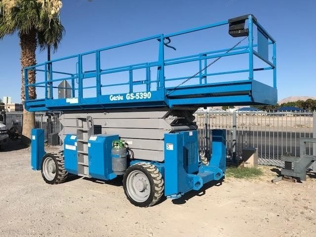 Genie, GS-5390, 2006, 53' Raised Platform Height, Dual Fuel, 4WD Rough Terrain Scissor Lift